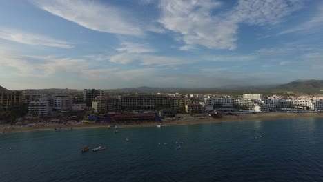 toma aerea de la zona hotelera de los cabos, cabo san lucas, baja california sur