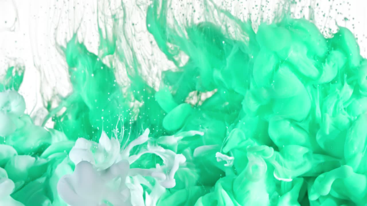 물에 색과 초록색 잉크