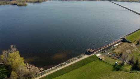 An-overhead-aerial-shot-of-the-Mountsberg-Reservoir,-which-is-located-in-Puslinch,-Ontario