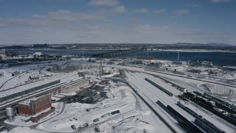 4k-Winterstadt-Industriebrücke-Autobahnpark-Seq-002-005