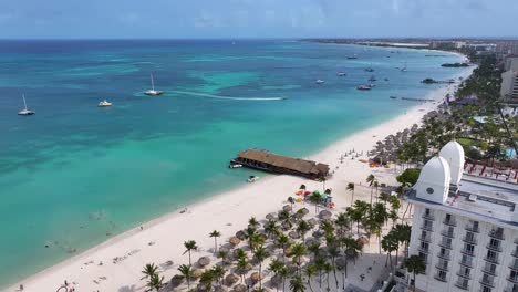 Skyline-Von-Aruba-Am-Palm-Beach-In-Der-Karibik-Niederlande-Aruba