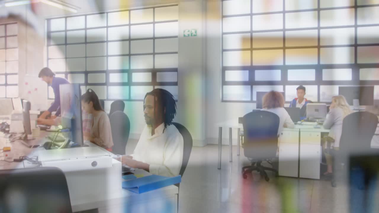 행복 한 사업가 에 대한 스마트 워치 를 가진 백인 남성 의 손 의 애니메이션