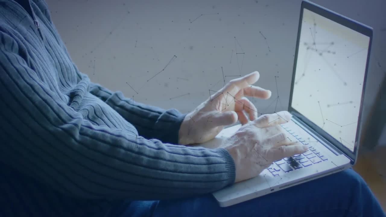 노트북을 사용하여 인간을 통한 연결 네트워크의 애니메이션