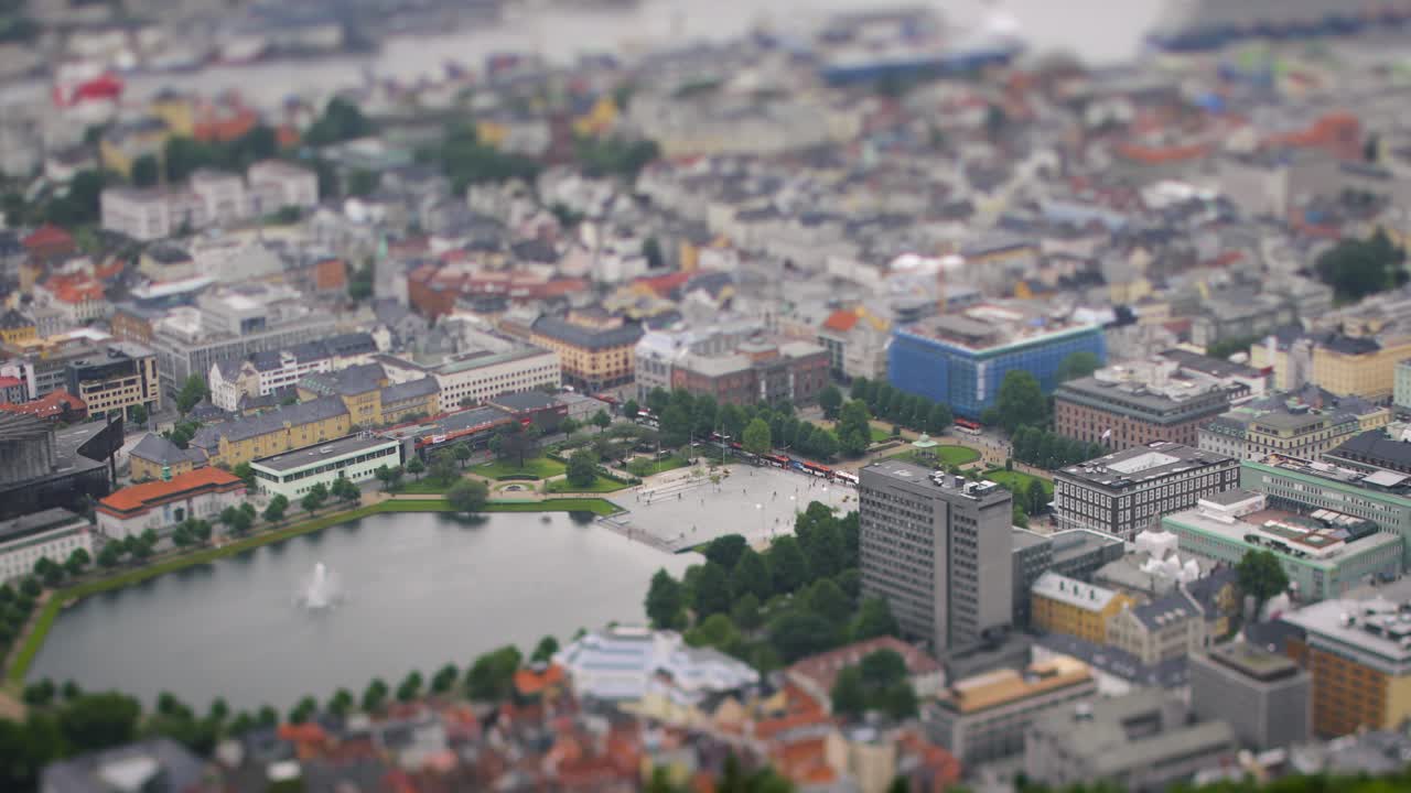 베르겐 (bergen) 은 노르웨이 서해안의 호르달랜드에 있는 도시이자 지방자치단체이다. 베르겐은 노르웨이에서 두 번째로 큰 도시이다.