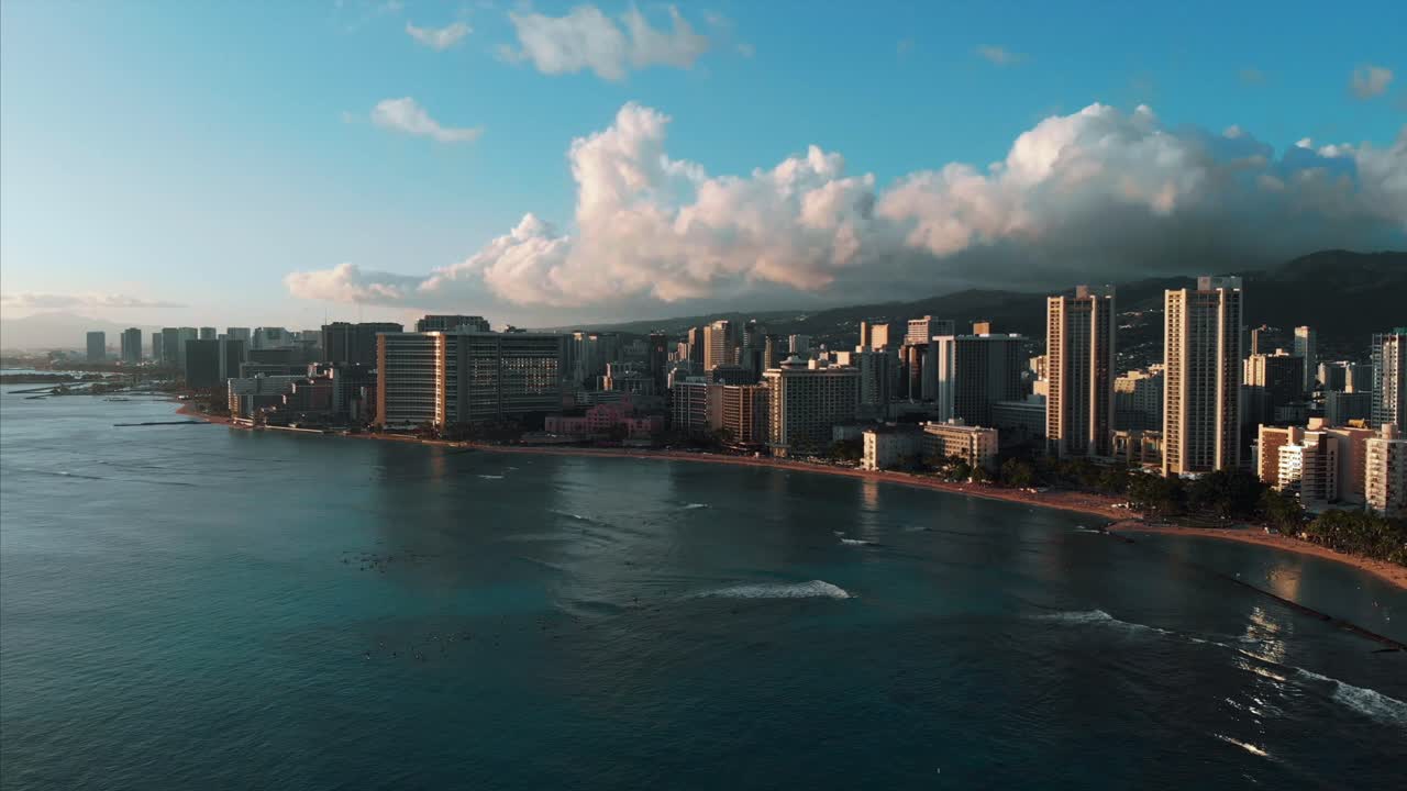 Riprese aeree con drone di Honolulu, Hawaii