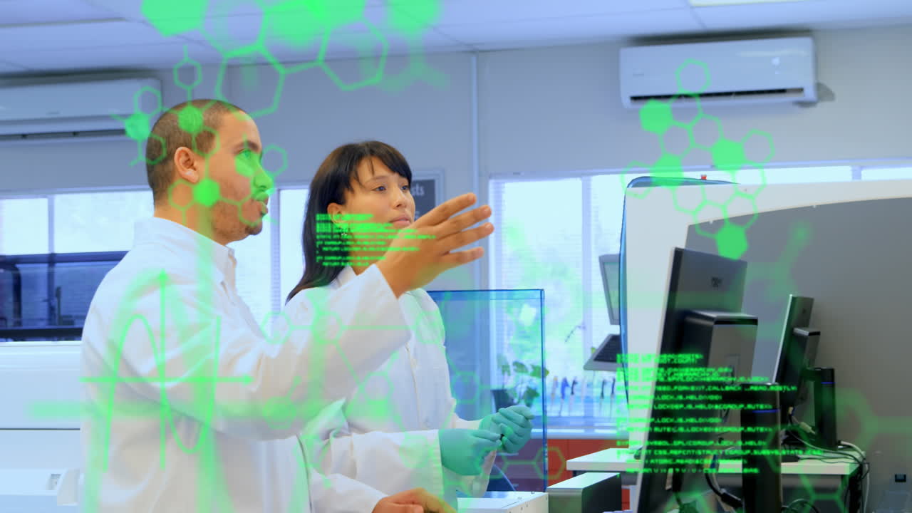 animación del procesamiento de datos médicos en diversos científicos masculinos y femeninos que discuten en el laboratorio.