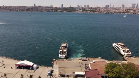 Islamische-Moschee-Am-Strand-Istanbul-1