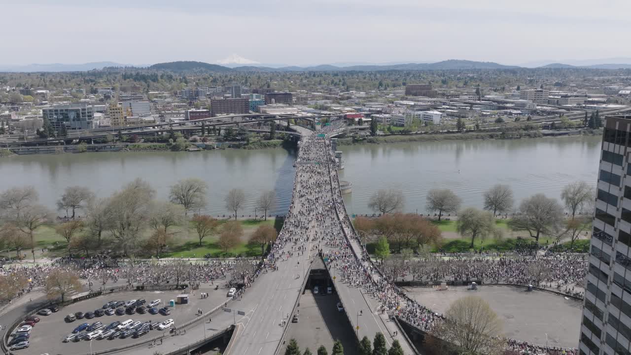 Drone shot of Portland, Oregon sign.
