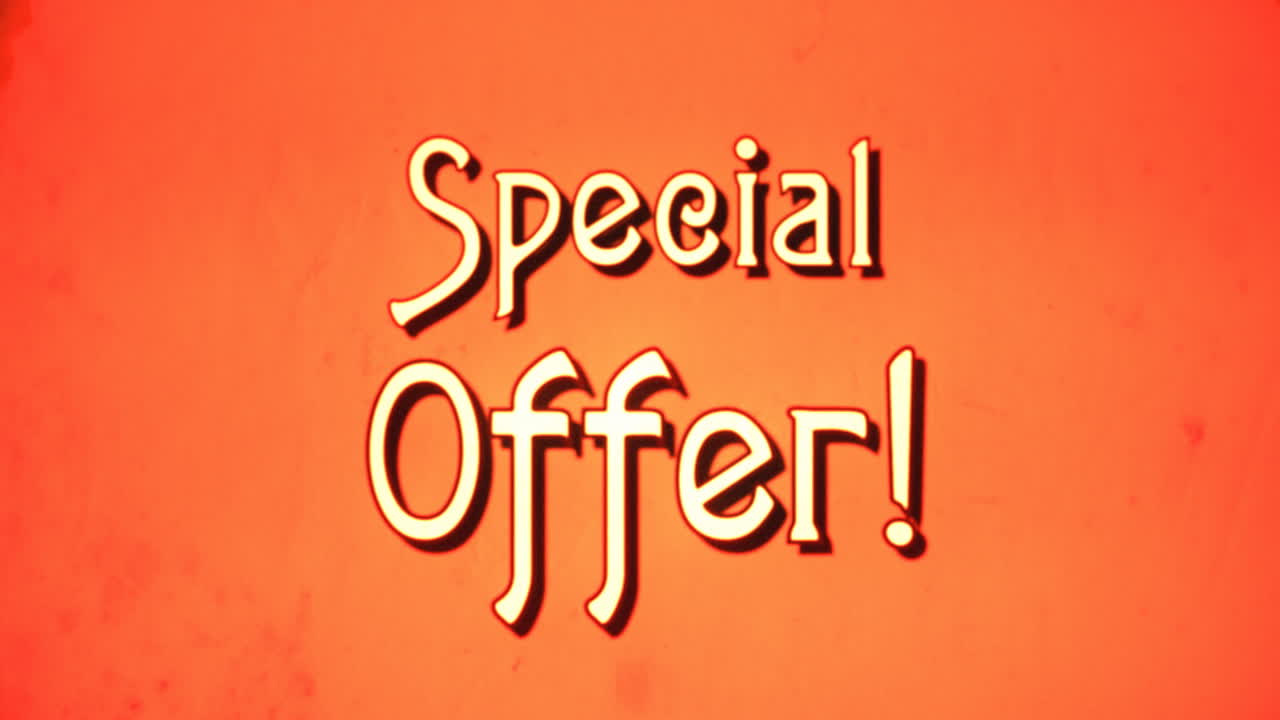 문자 메시지, 멋진 레트로 폰트, 1970년대 손상된 영화 스타일, 문자 확대 애니메이션으로 나타납니다. 특별 제공