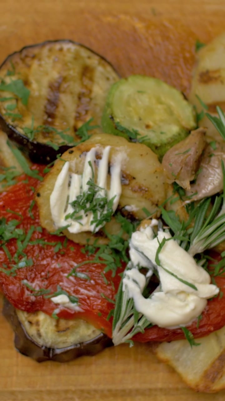 Pasto con verdure grigliate.