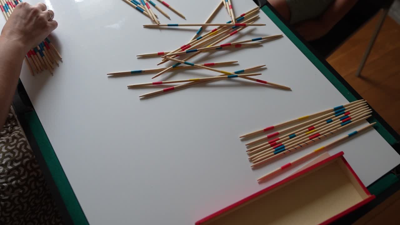Playing Mikado