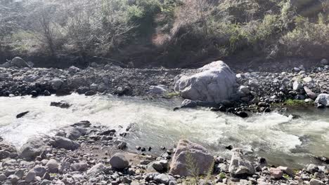 Farellones-Santiago-De-Chile-Río-Día-Naturaleza-Agua