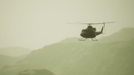 helicóptero militar de los estados unidos en vietnam.