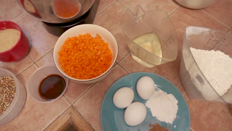 ingredientes para preparar un bizcocho de zanahoria