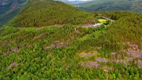 Stegastein-Aussichtspunkt-Wunderschöne-Natur-Norwegen.