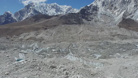 everest base camp trekking to nepal ebc 5364 meters