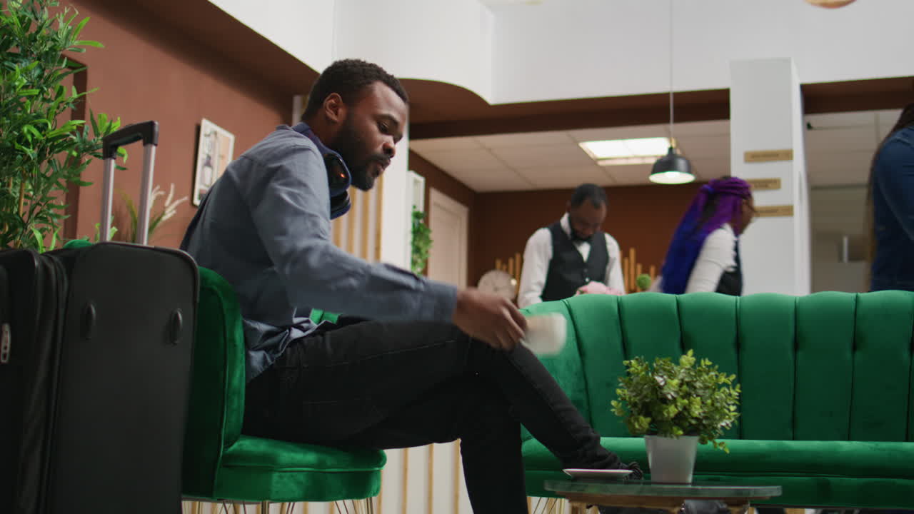 tableta de navegación para huéspedes de hotel