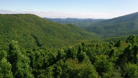 藍脊山脈上空的美麗景色 阿帕拉契亞,田納西州,維珍尼亞州,北卡羅萊納州或喬治亞