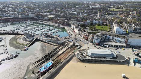 material de archivo 4k de punto de vista aéreo de ramsgate kent