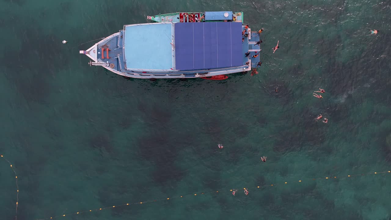 선박의 공중 사진