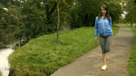 Fit-woman-stretching-her-leg