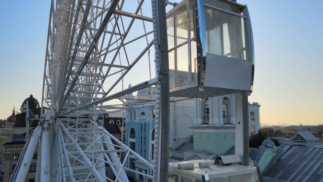 우크라이나 키예프 에서 해가 뜨는 아침 에 페리스  의 공중 사진