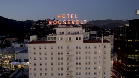 hotel roosevelt in hollywood at night