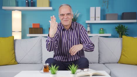 un viejo alegre.