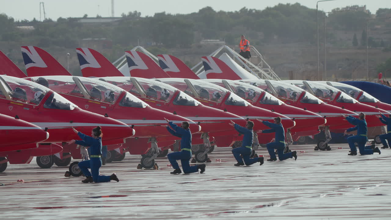 Red Arrows Preparing for a Show