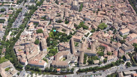 famous antique shops city l'isle-sur-la-sorgue aerial sunny day france water