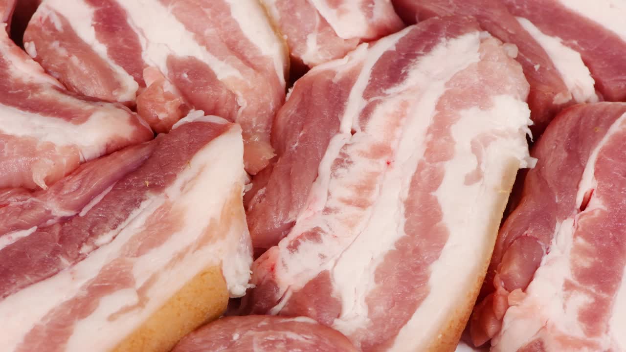 고기 베이컨 배경 클로즈업, 측면 뷰, 루프 모션, 회전 360.