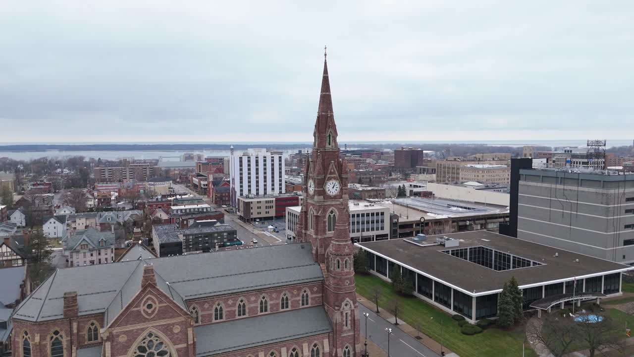 Aerial push on St. Peter's Cathedral and the Bayfront in Erie, PA.