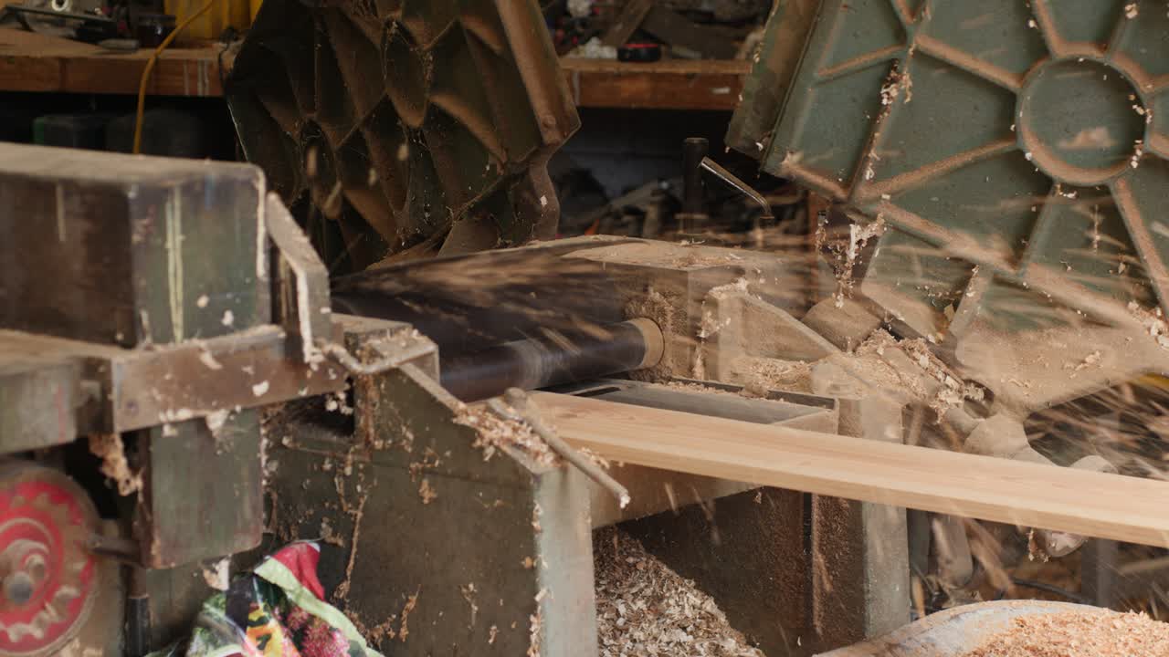 Planing Pine Wood industrial planer thicknesser machine