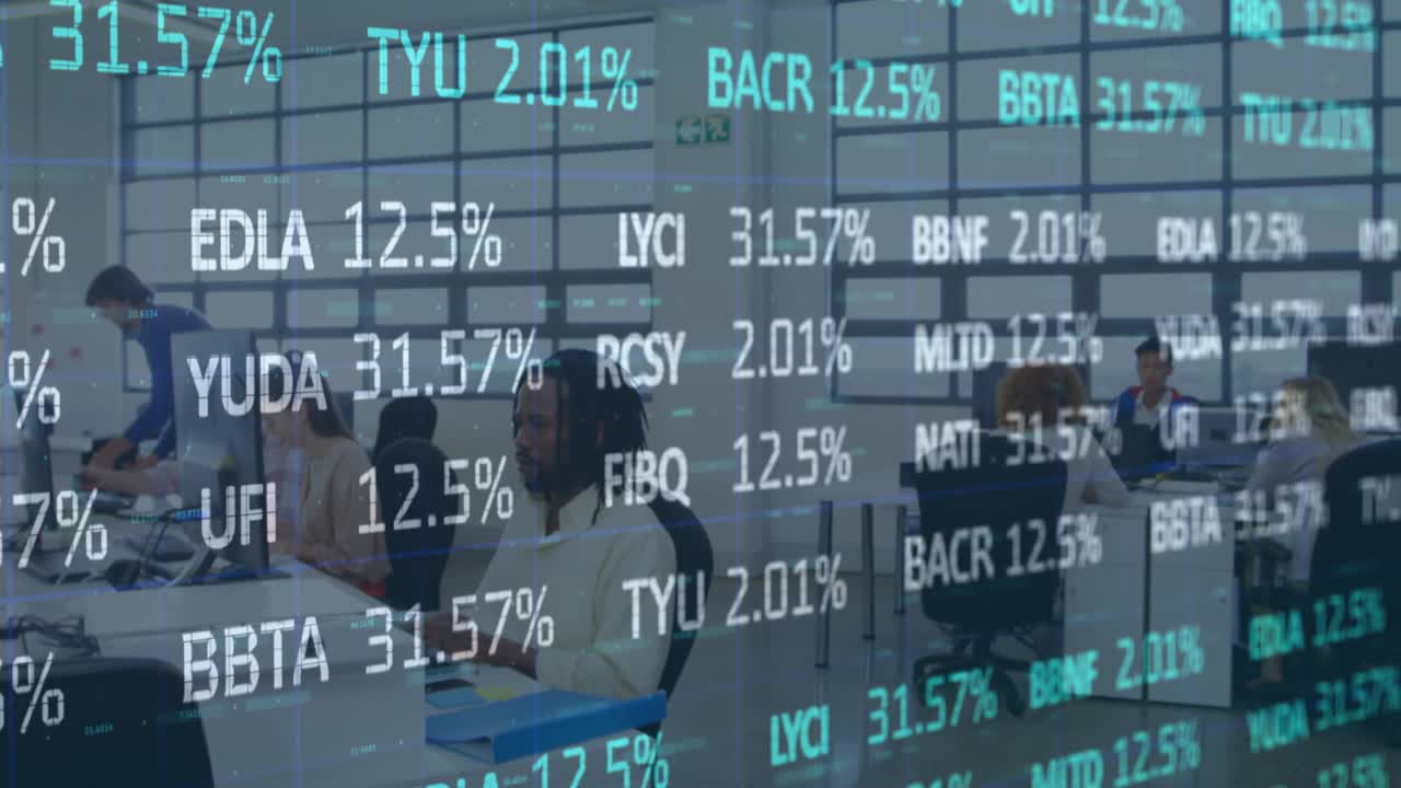 사업가 여성에 대한 금융 데이터 처리의 애니메이션