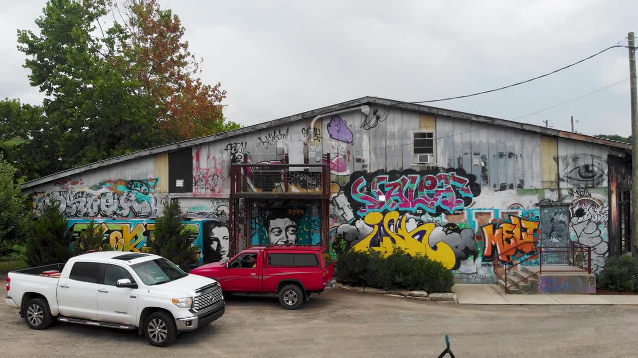 k video de drones de murales en estudios de arte