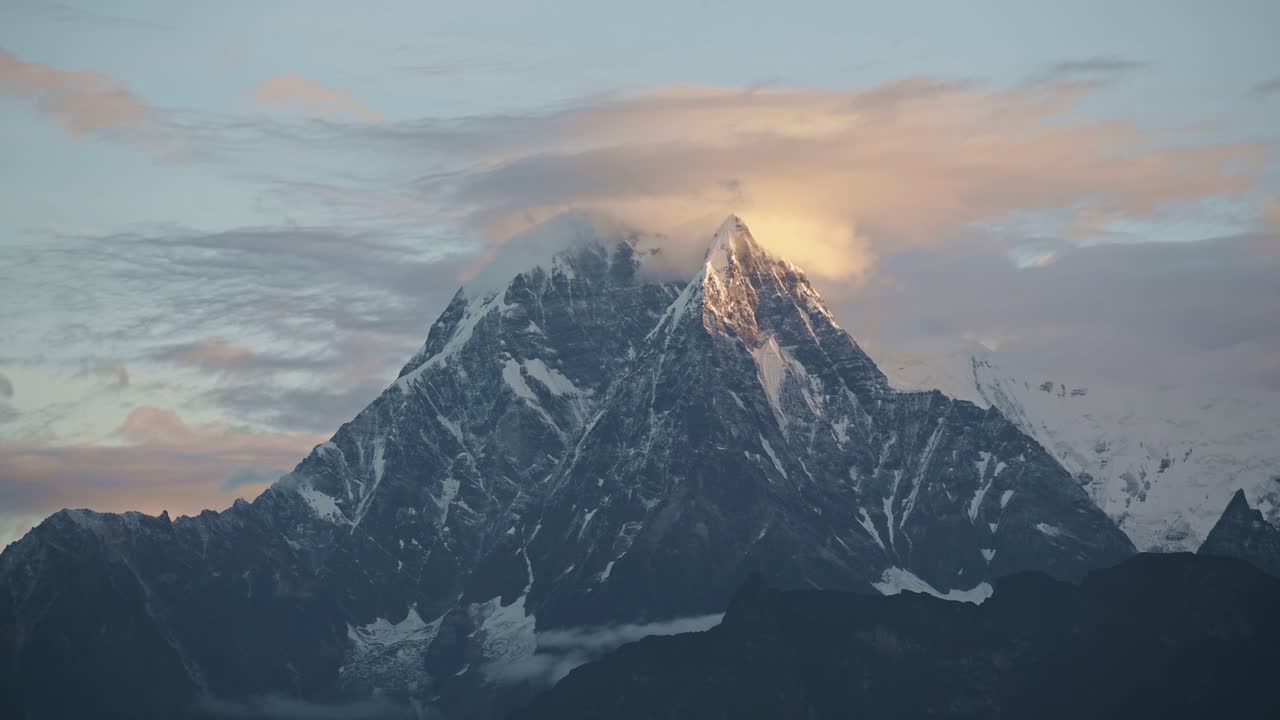 Himalayas Mountains at Sunrise in Nepal, Snowcapped Mountain Top Summit, Snowy Snow Covered Winter Mountains Landscape Scenery from Poon Hill Viewpoint of Amazing Big Tall High Peak