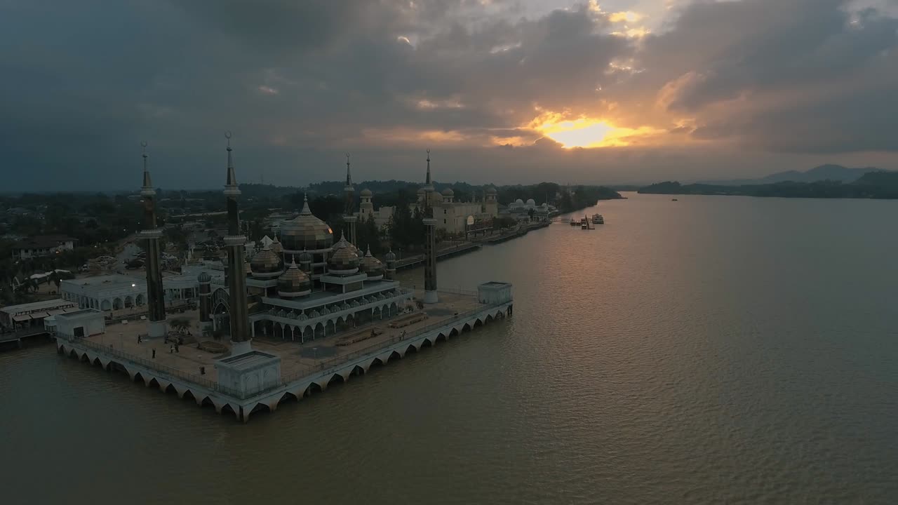 la mezquita de cristal.