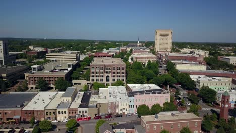 Spartanburg-Aéreo-Carolina-Del-Sur,-Ciudad-Pequeña-Horizonte-De-Estados-Unidos-En-4k