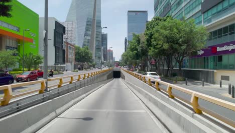 avenue in mexico city