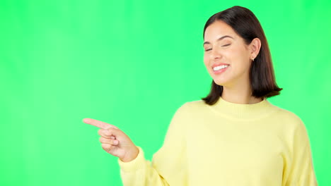 retrato, punto y espacio con una mujer en un verde