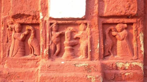 the red brick architecture is evident on the outer walls of this temple which the social system, culture and civilization of that time blossomed.currently, the paintings are almost destroyed.