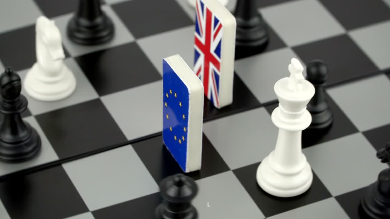 tablero de ajedrez con banderas de países