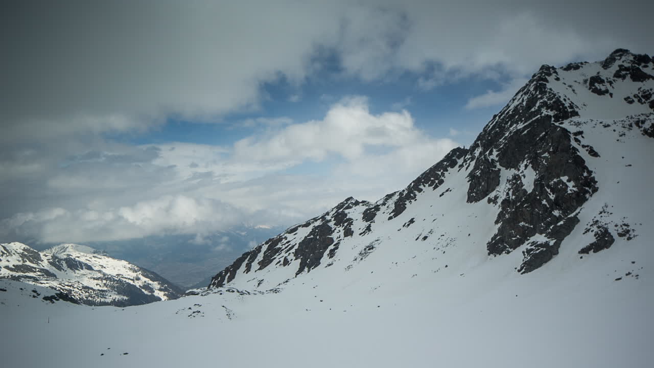 Free stock video Alps cable 05