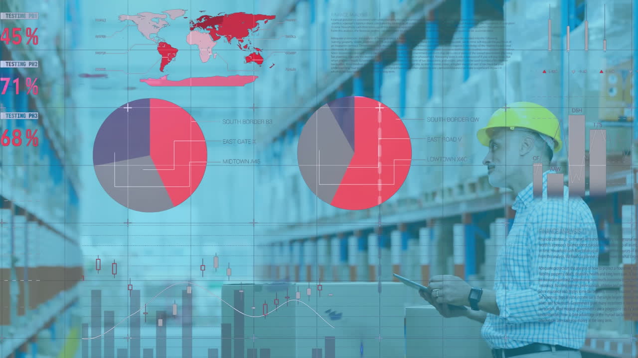 procesamiento de datos estadísticos contra el supervisor masculino superior utilizando una tableta digital en el almacén
