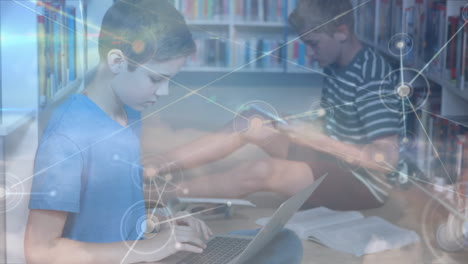 animación de la red de conexiones entre diversos escolares que utilizan computadoras portátiles