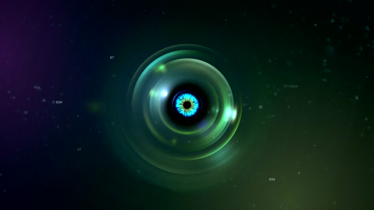 ojo azul en la lente de la cámara