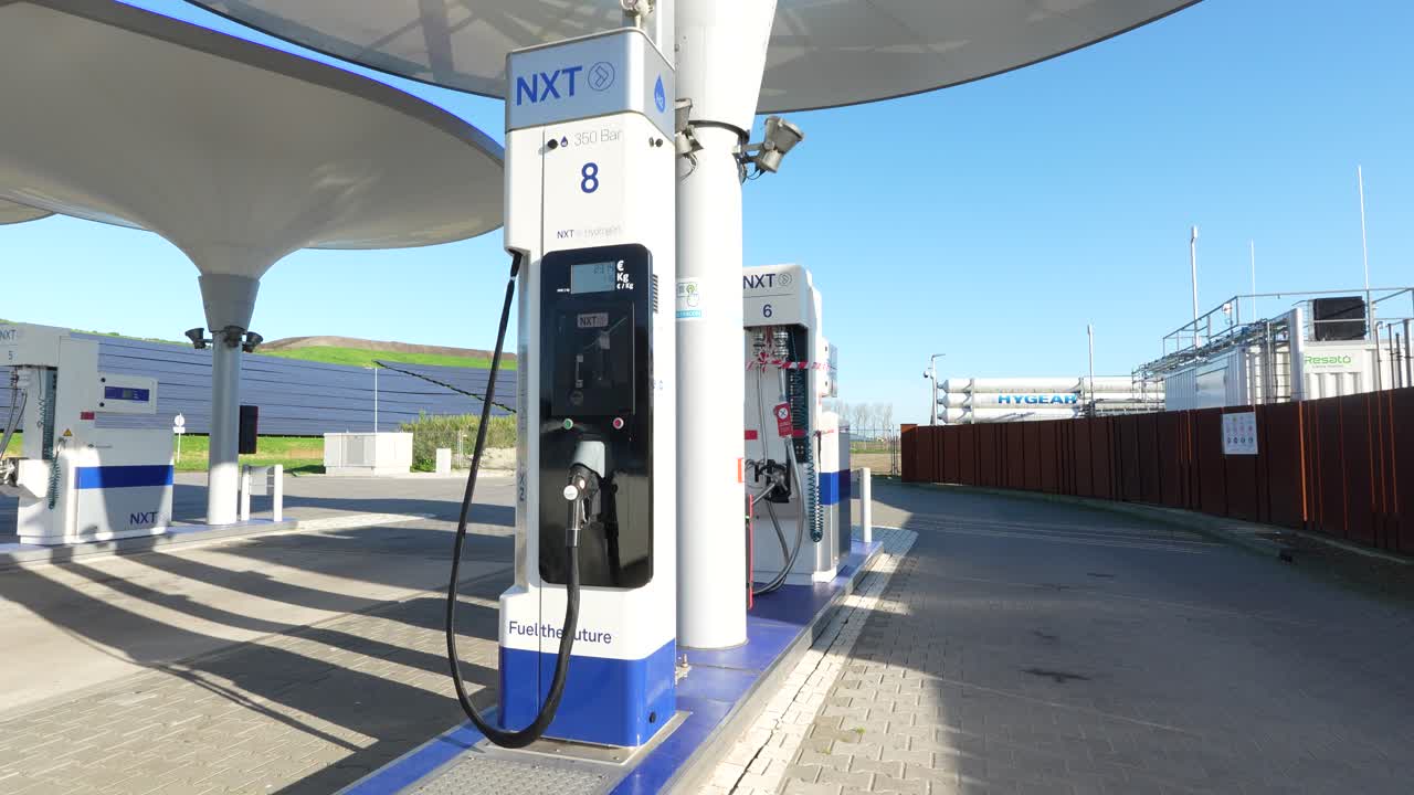 NXT hydrogen fuel station, sustainable mobility in Alkmaar. Refueling a car at the tank station.