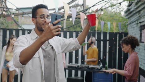 summer backyard party