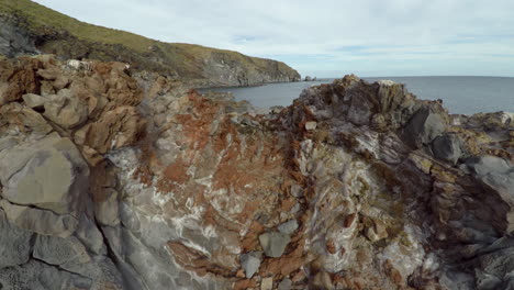 Aerial-shot-of-rock-formations,-Isla-Coronado,-Loreto-Bay-National-Marine-Park,-Baja-California-Sur