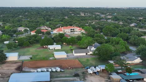 Muy-Linda-Casa-En-Un-Barrio-Rural.